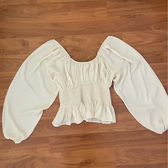 Cream Flowy Blouse with Flounce Long Sleeves in size Medium - Picture 2 of 3